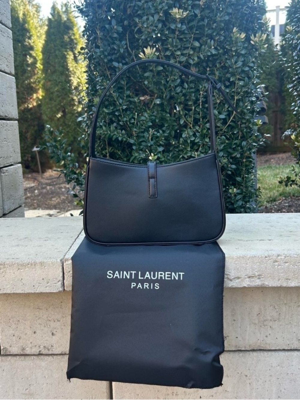 Saint Laurent Black Leather Shoulder Bag with YSL Monogram - Picture 2 of 6